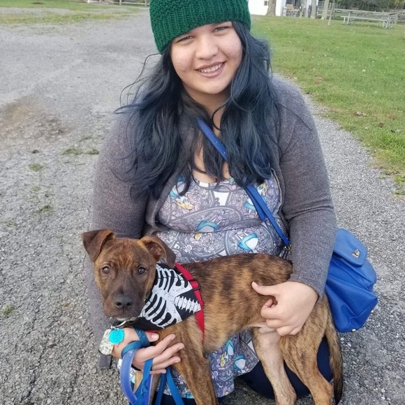 Meet your Posher, Naomi - Picture 1 of 1